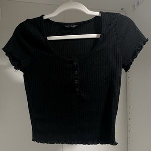 SHEIN Cropped Black Mini Fitted Black Tee/Top Small